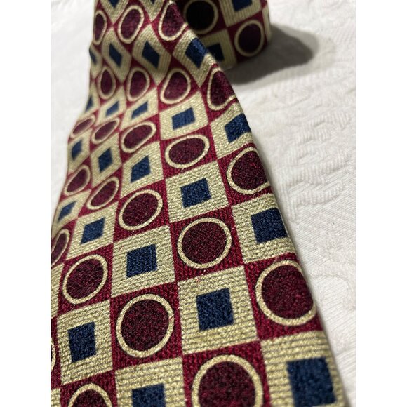 J.S. A. Bank Executive Collection Silk Tie With Geometric Pattern - Picture 2 of 3